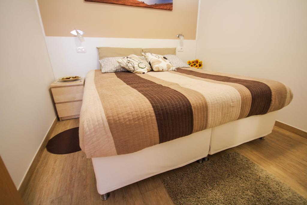 Apartments Lavanda & Cappuccino Portorož Værelse billede