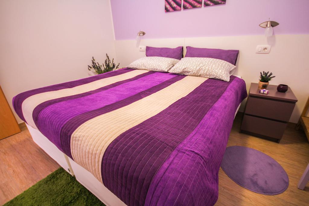 Apartments Lavanda & Cappuccino Portorož Værelse billede